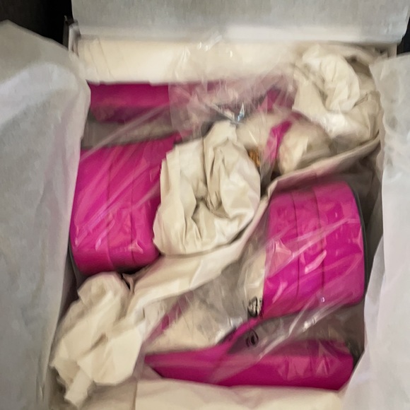 Versace Medusa Aevitas Platform Fuscia - Never Worn!!! - Picture 7 of 9